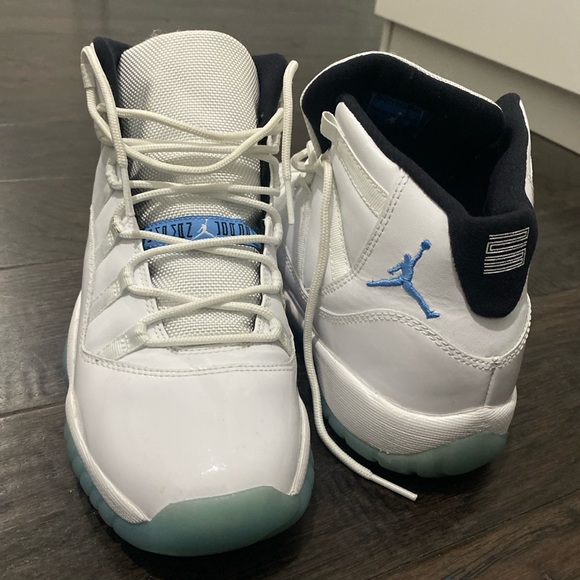 Jordan 11 - Picture 3 of 3